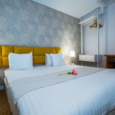 Best Western Hotel Lev Or I Βουκουρέστι Εξωτερικό φωτογραφία