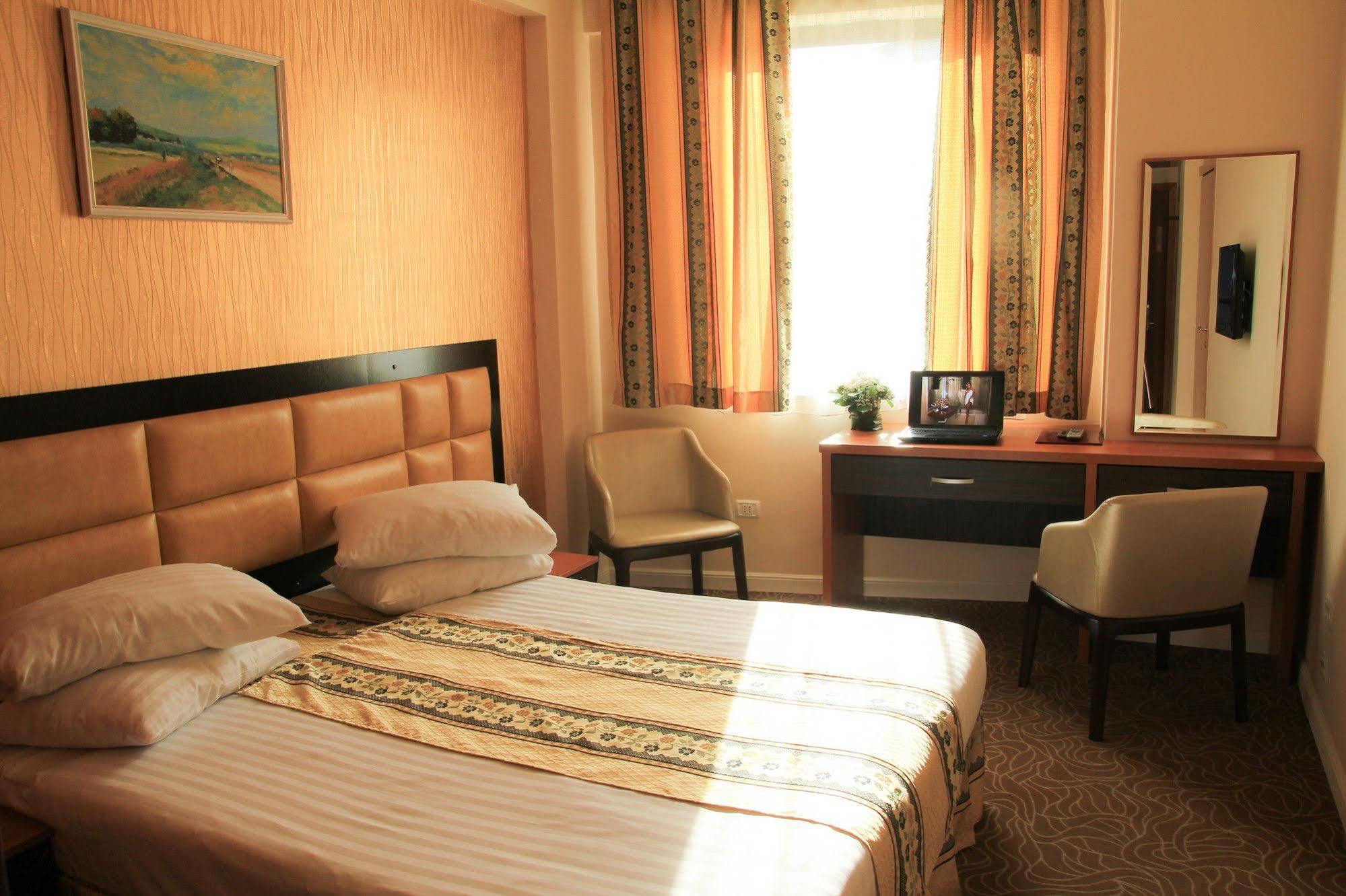 Best Western Hotel Lev Or I Βουκουρέστι Εξωτερικό φωτογραφία