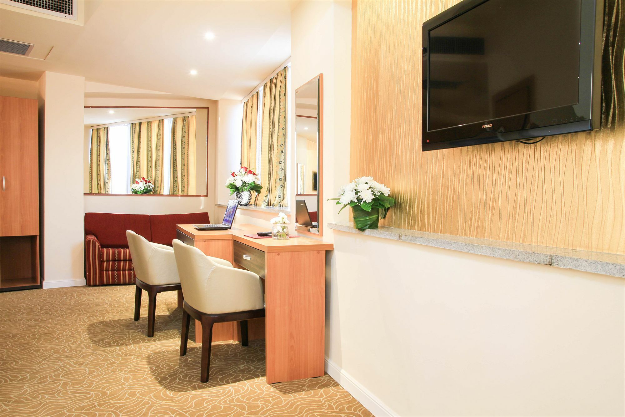 Best Western Hotel Lev Or I Βουκουρέστι Εξωτερικό φωτογραφία